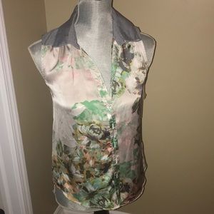 Sleeveless button down shirt